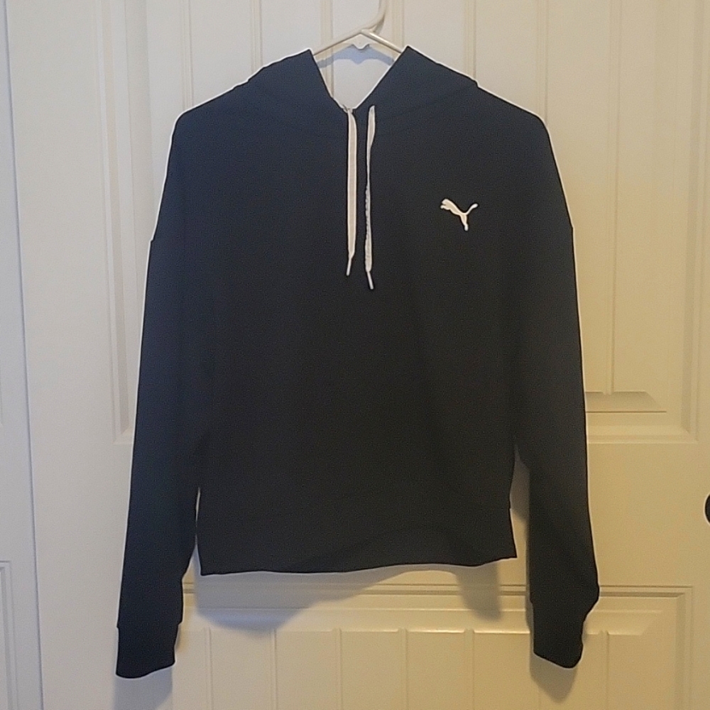 Black PUMA sweatshirt